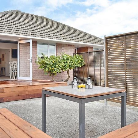 Brockworth Place - Christchurch Holiday Homes Экстерьер фото
