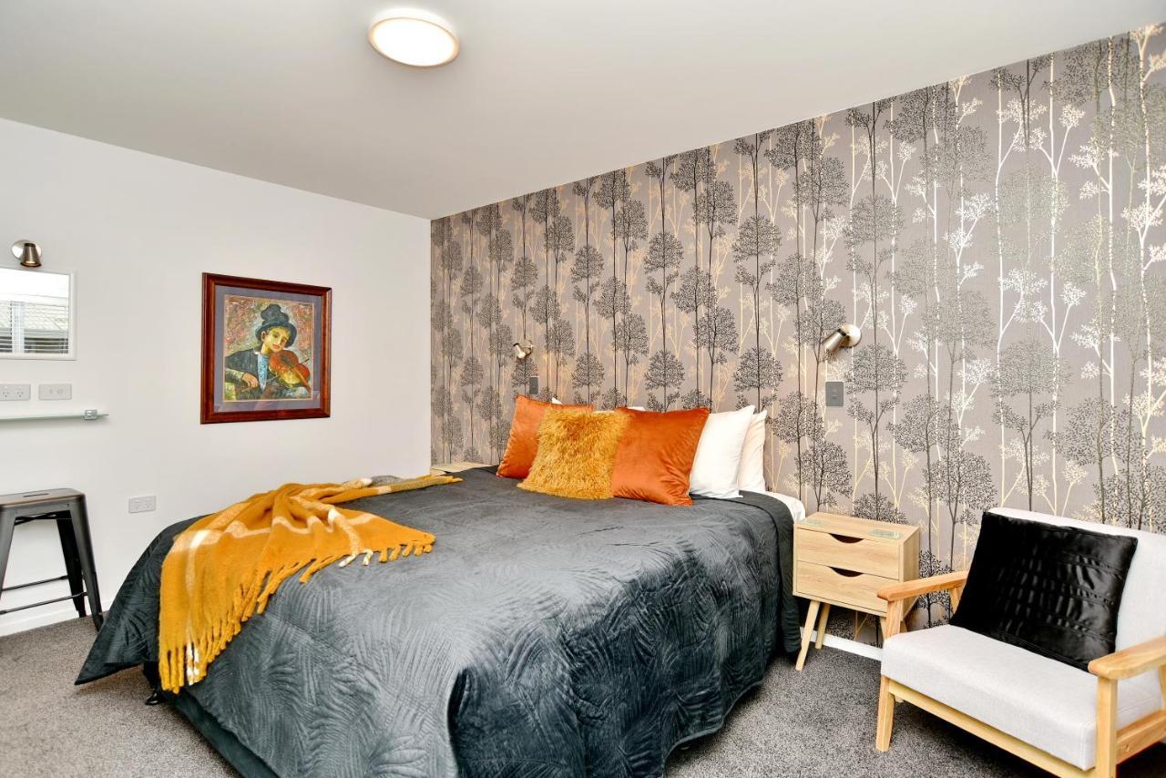 Brockworth Place - Christchurch Holiday Homes Экстерьер фото