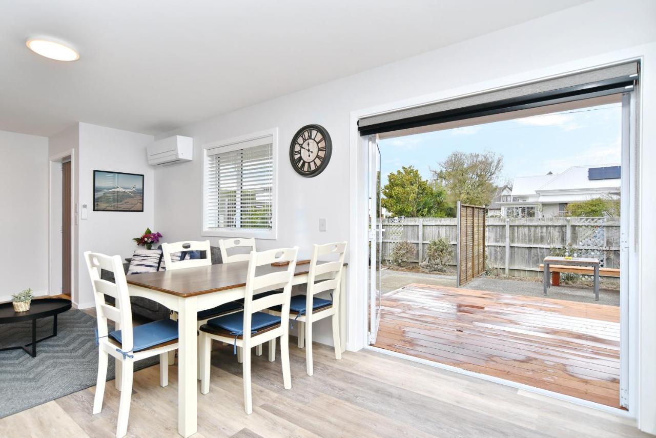 Brockworth Place - Christchurch Holiday Homes Экстерьер фото