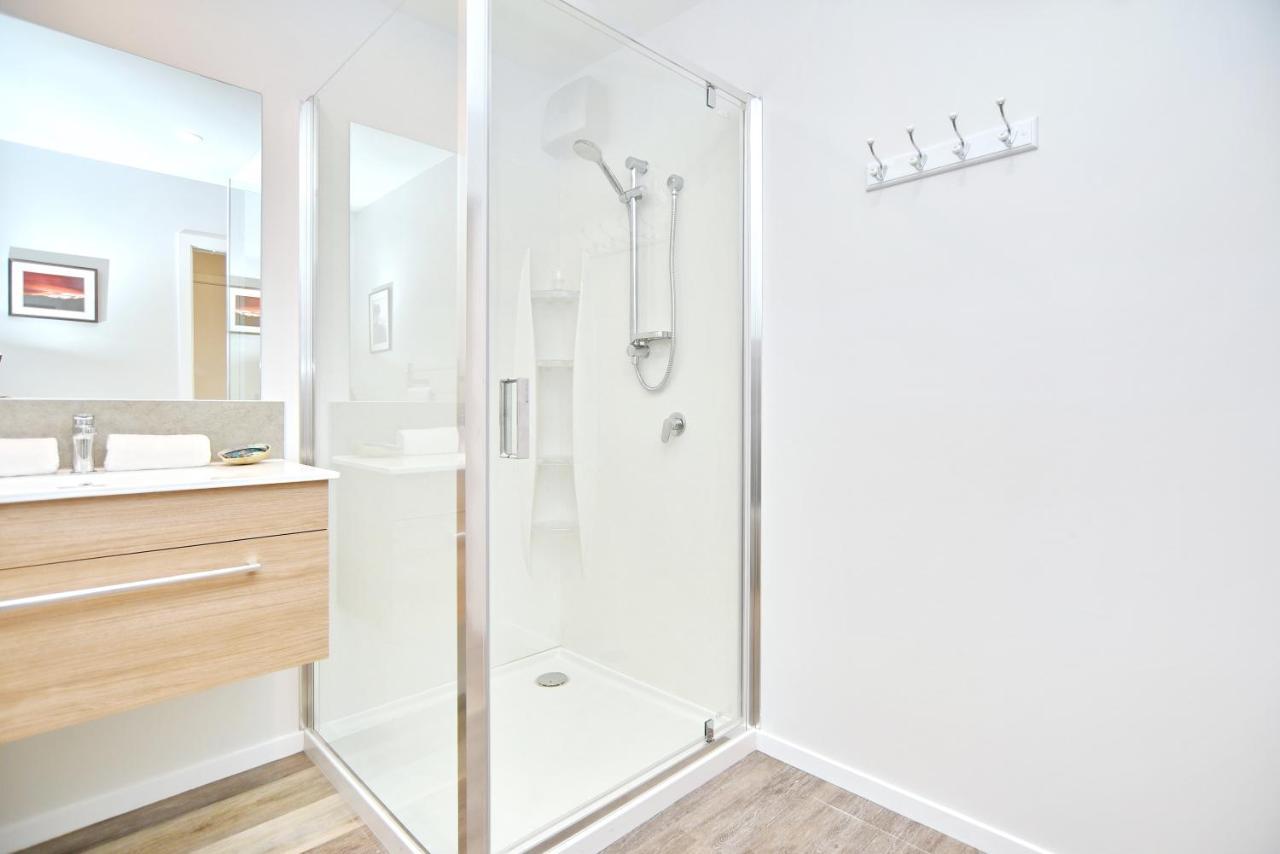 Brockworth Place - Christchurch Holiday Homes Экстерьер фото